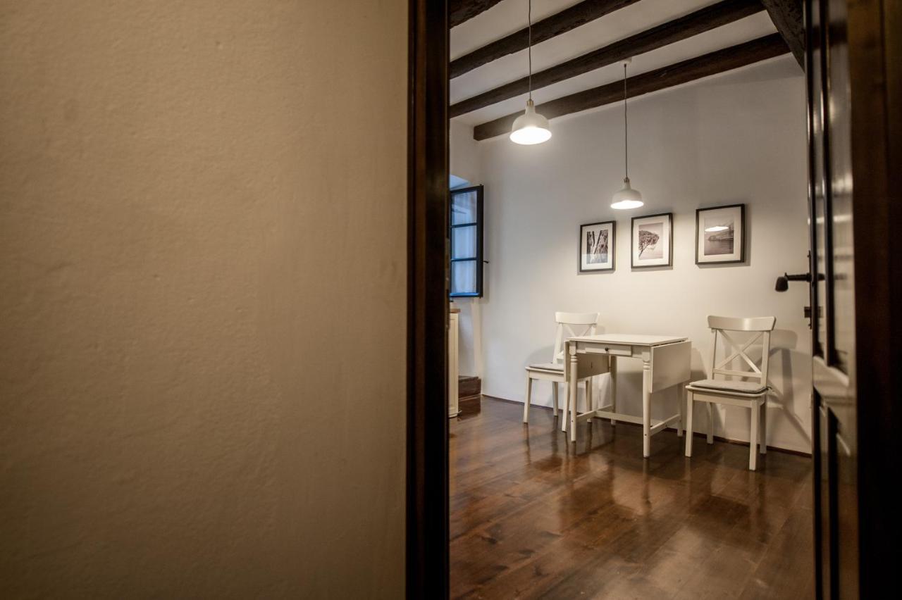 Studio Apartment Casa Di Pietra Ровинь Экстерьер фото